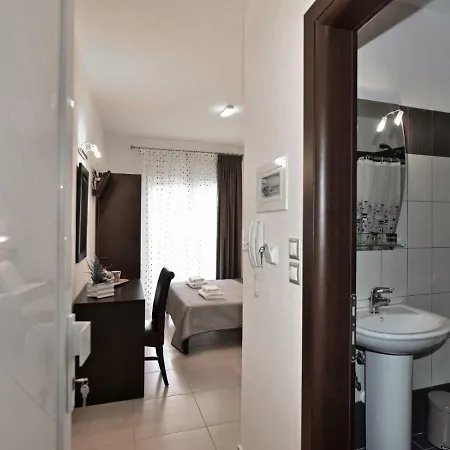 Avgeris Apartment Paralia Dionysiou